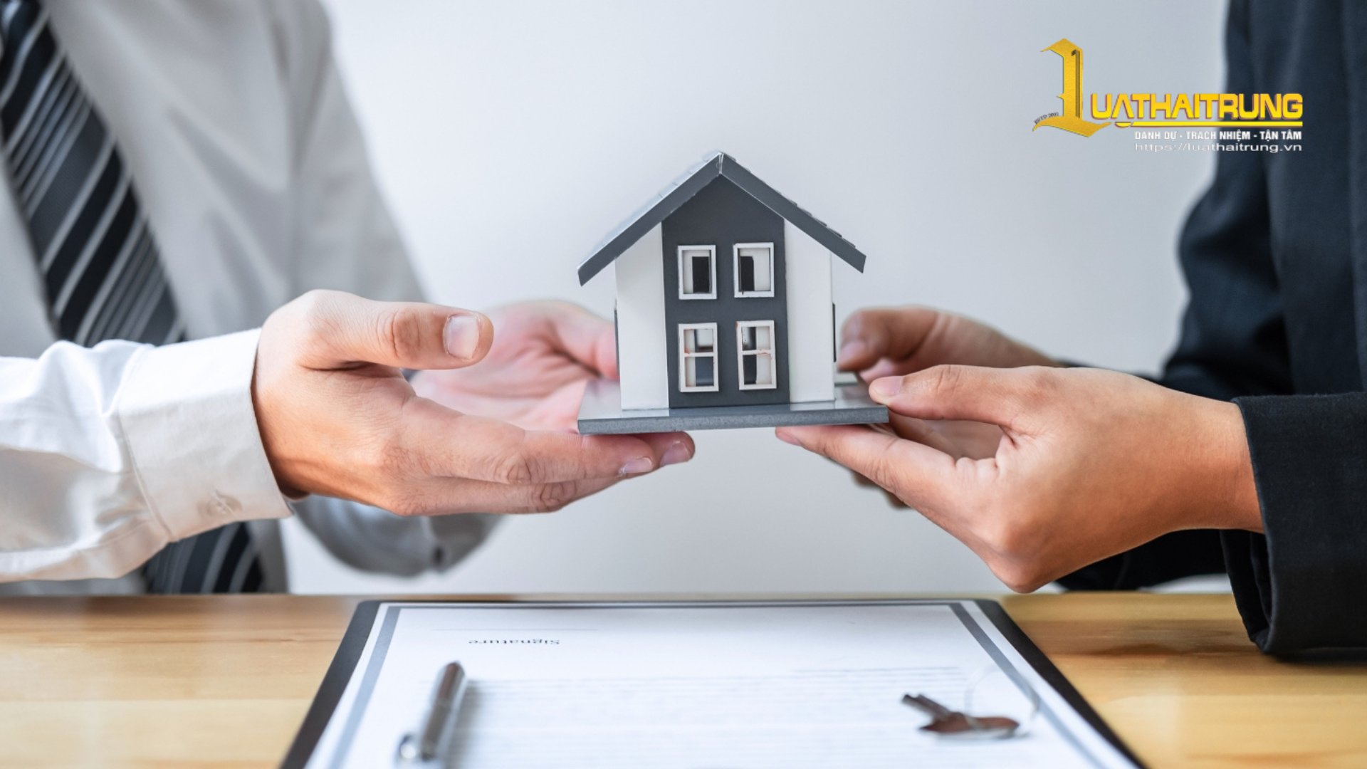 Luật Sư Tư Vấn Mua Bán Nhà Đất – Giao Dịch An Tâm Hơn
