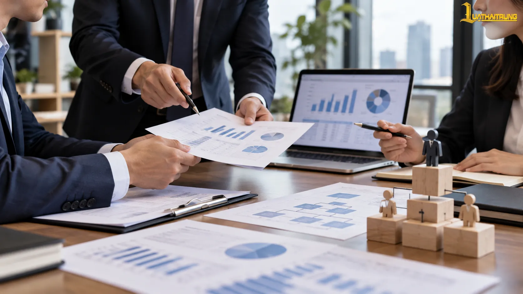 Thủ tục góp vốn mua cổ phần của nhà đầu tư nước ngoài | Luật Hải Trung